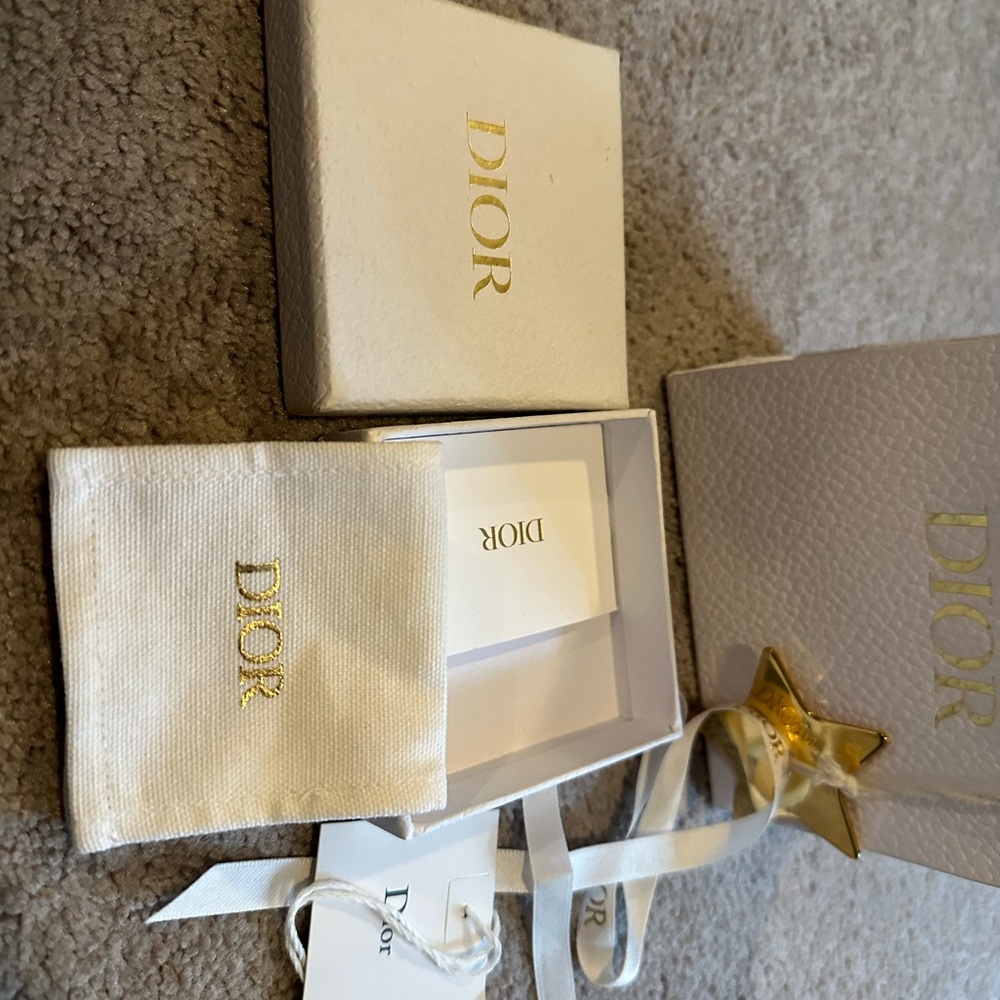 Dior - Picture 5 of 7